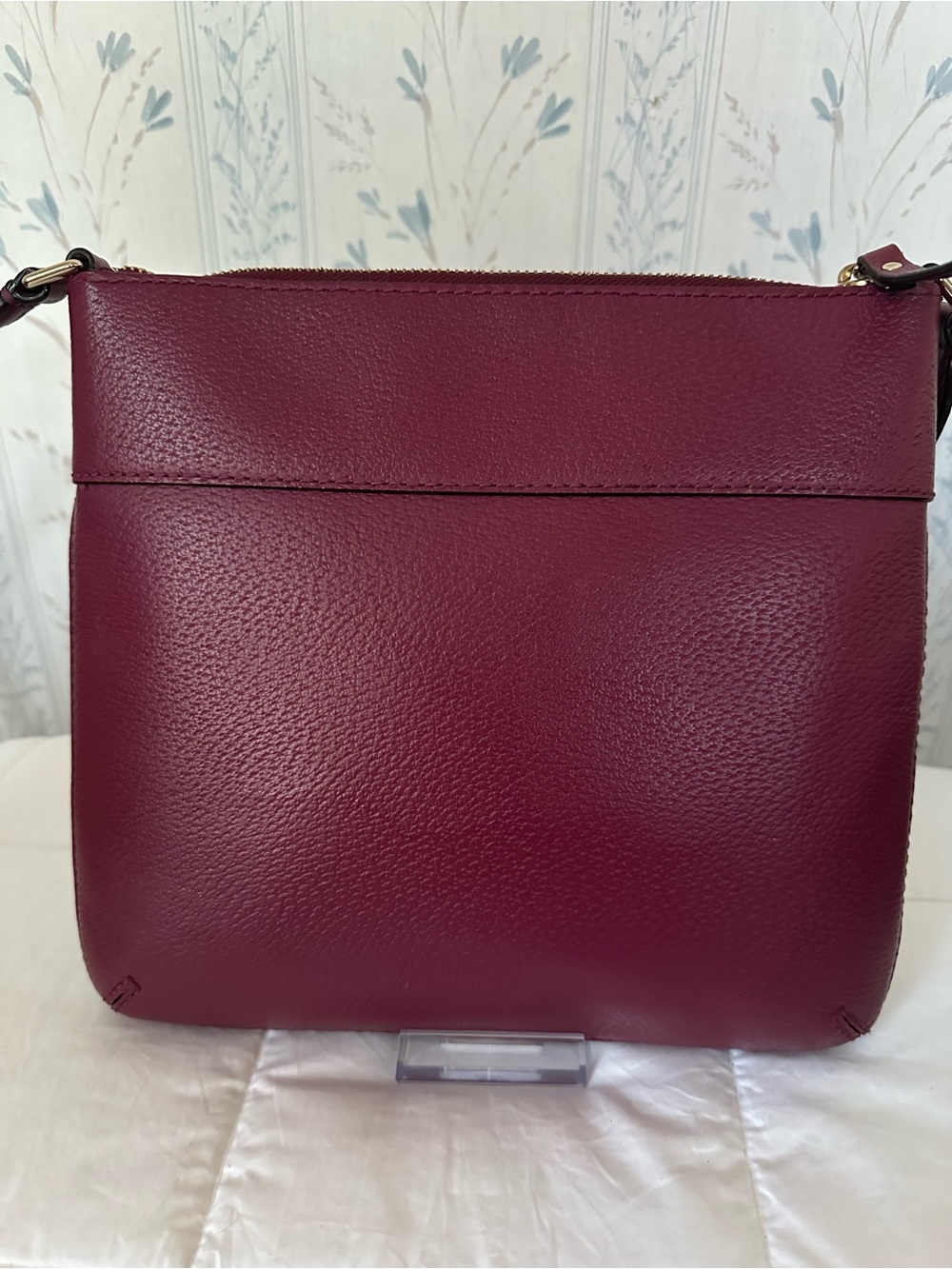 Kate Spade Raspberry Leather Crossbody - Picture 2 of 12
